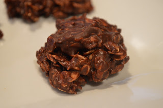 Chocolate Peanut Butter Oat Clusters {No Bake!}