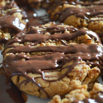 Flourless Peanut Butter Cookies with Dark Chocolate Drizzle