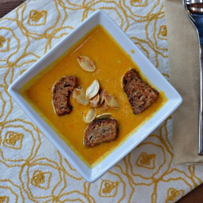 Creamy Butternut Squash Soup {with Browned Butter Cinnamon Sugar Croutons!}